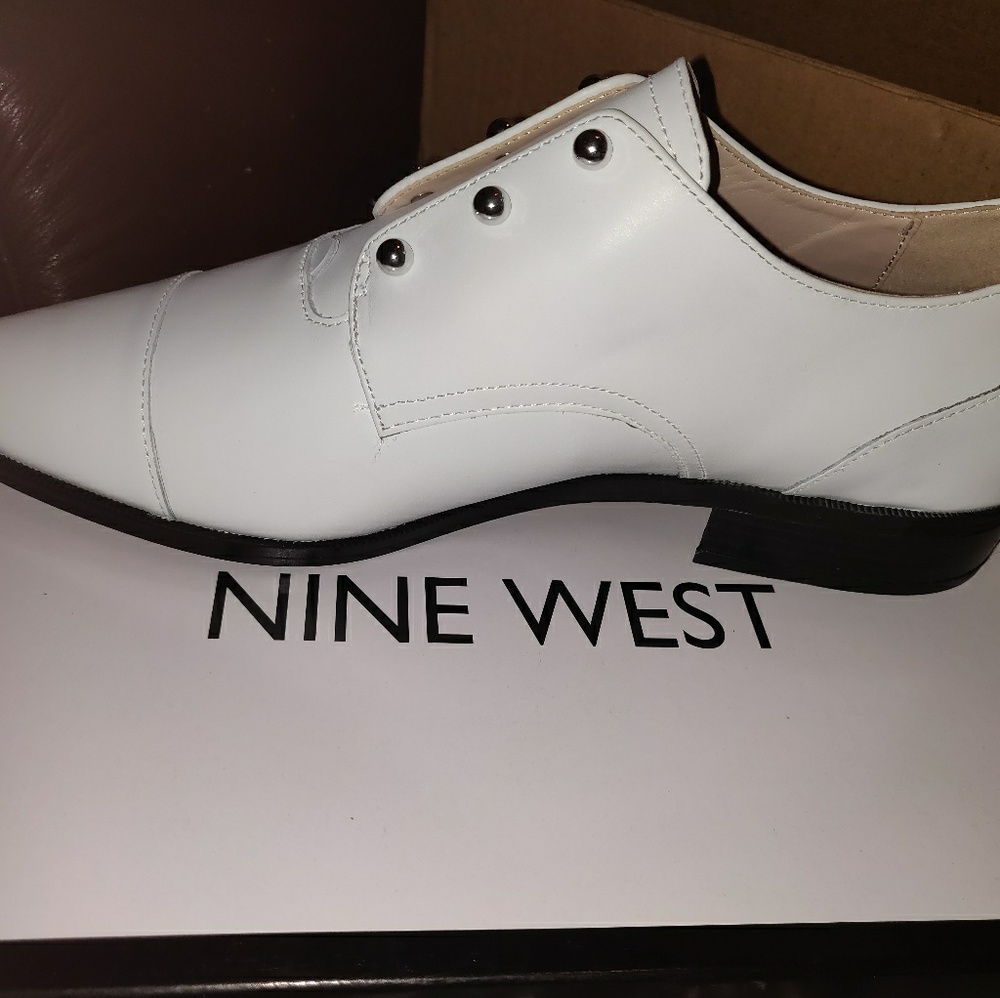 Nine West White Leather Oxfords
